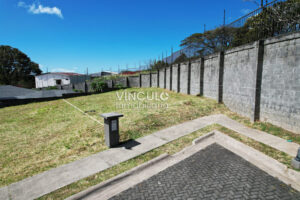 Lote en Condominio Tierras de Santiago, Alajuela, Heredia, Costa Rica